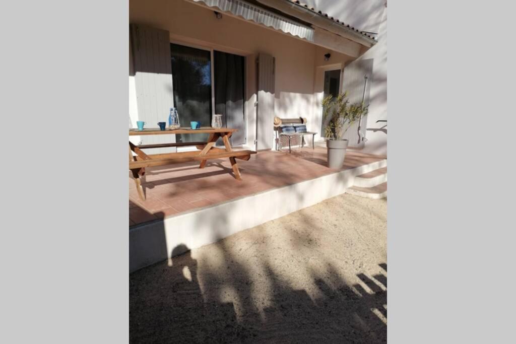 Maison 5 Personnes En Garrigue - Piscine-Spa Prive Langlade Kültér fotó